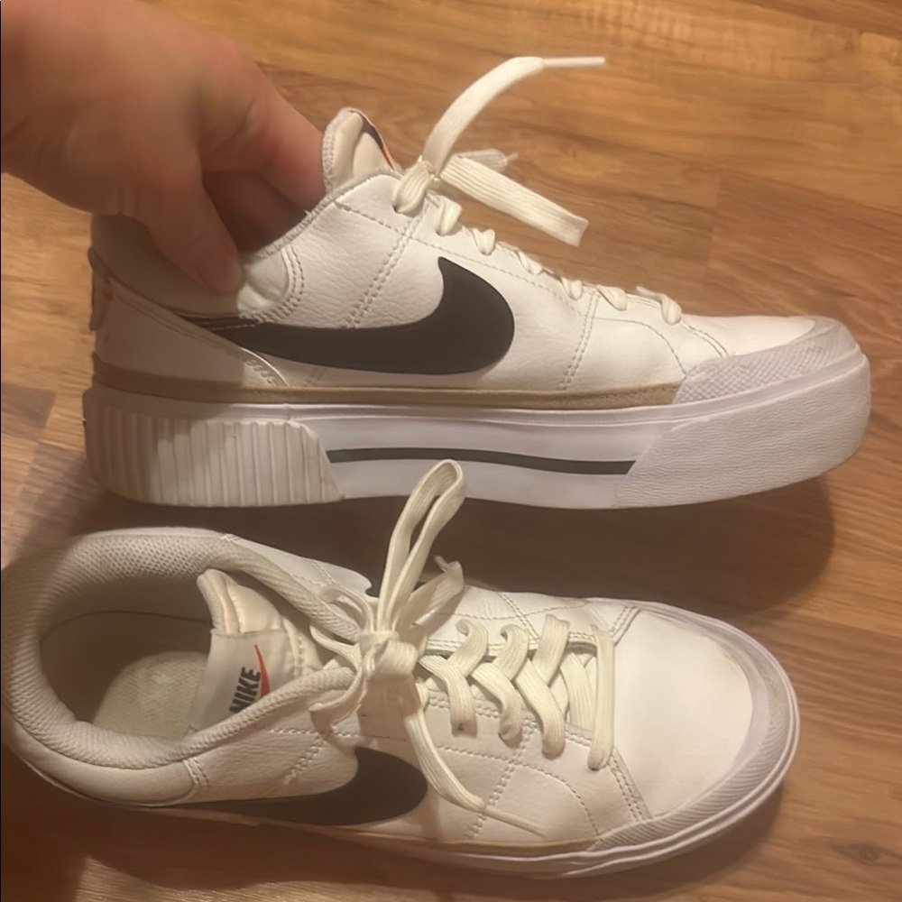 Nike Women’s Shoes Size 9 Worn a couple of times!
